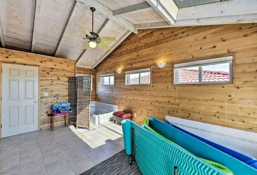 Working Vineyard & Private Pool: Villa In Plymouth