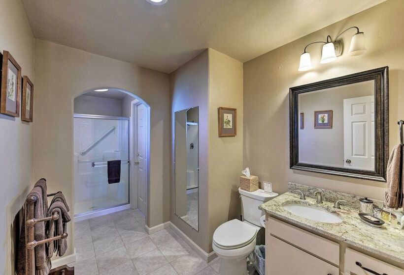 Working Vineyard & Private Pool: Villa In Plymouth