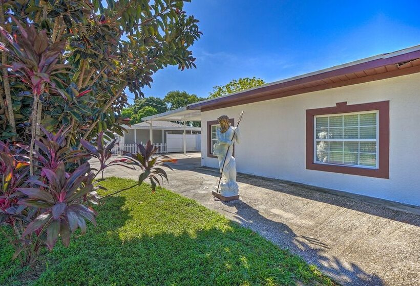 Poseidon S Place  ~ 1 Mi To Bucs Stadium!