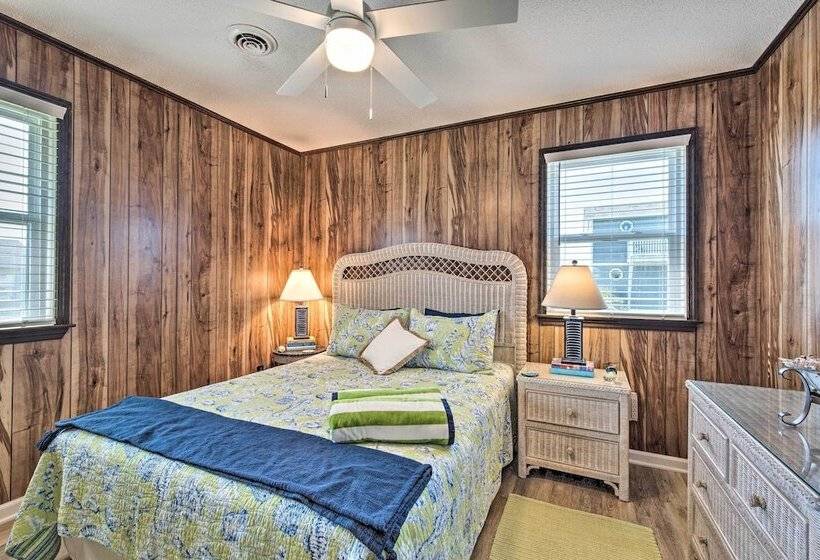 Quaint Sand Dollar Sandbar Walk To Beach!