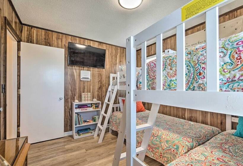 Quaint Sand Dollar Sandbar Walk To Beach!