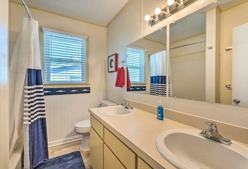 Quaint Sand Dollar Sandbar Walk To Beach!