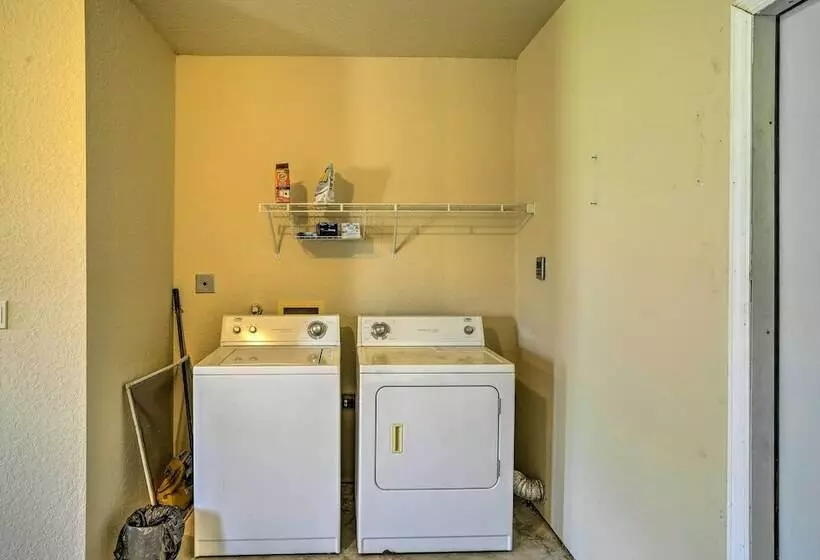 Sebring Gem: Close To Golf & Raceway