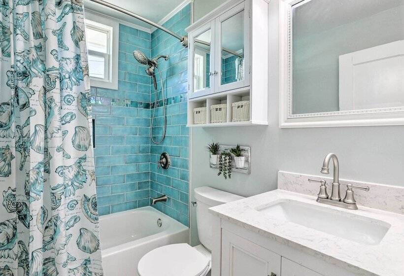 Siesta Key Village Home < Half Mi To Beach!