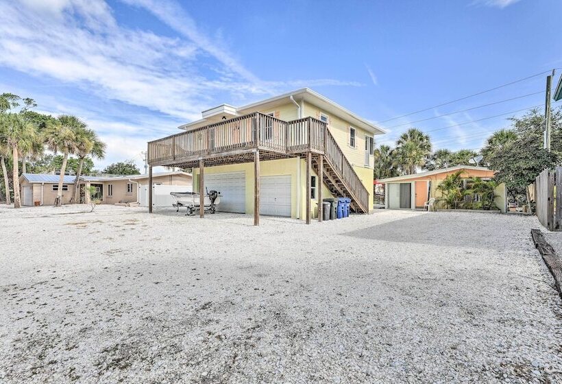 Siesta Key Village Home < Half Mi To Beach!