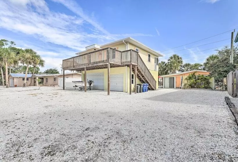 Siesta Key Village Home < Half Mi To Beach!