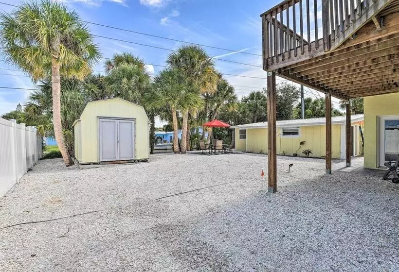 Siesta Key Village Home < Half Mi To Beach!