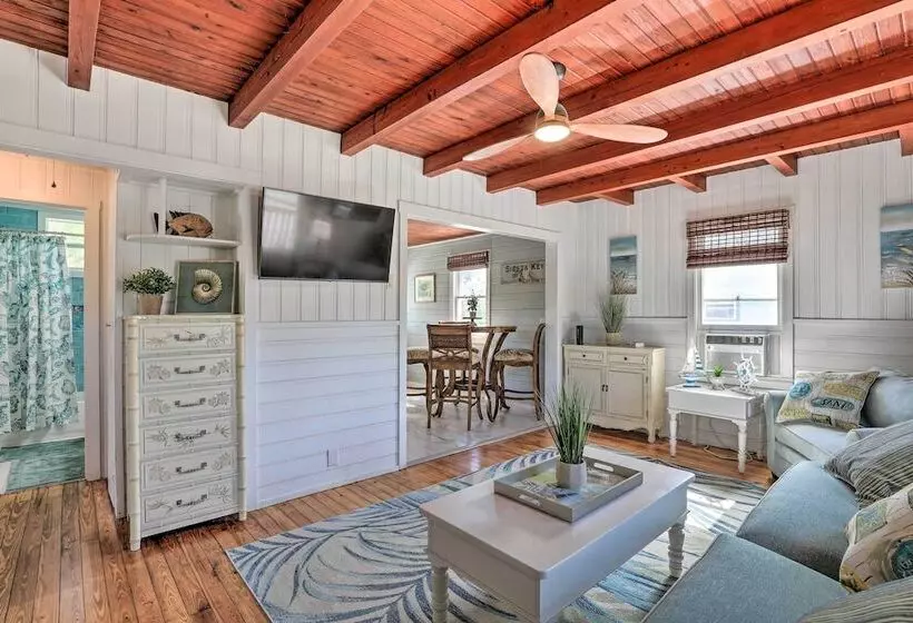 Siesta Key Village Home < Half Mi To Beach!
