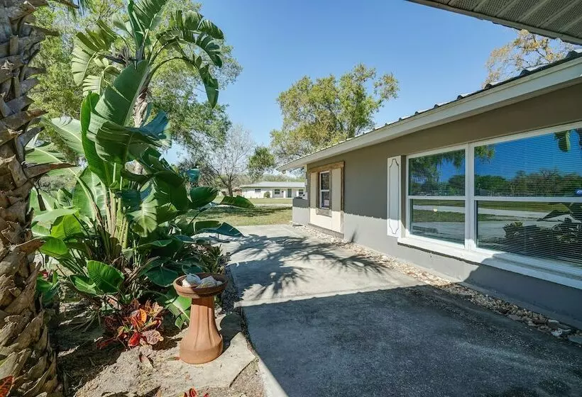 Spacious Arcadia Escape Near Public Boat Ramp