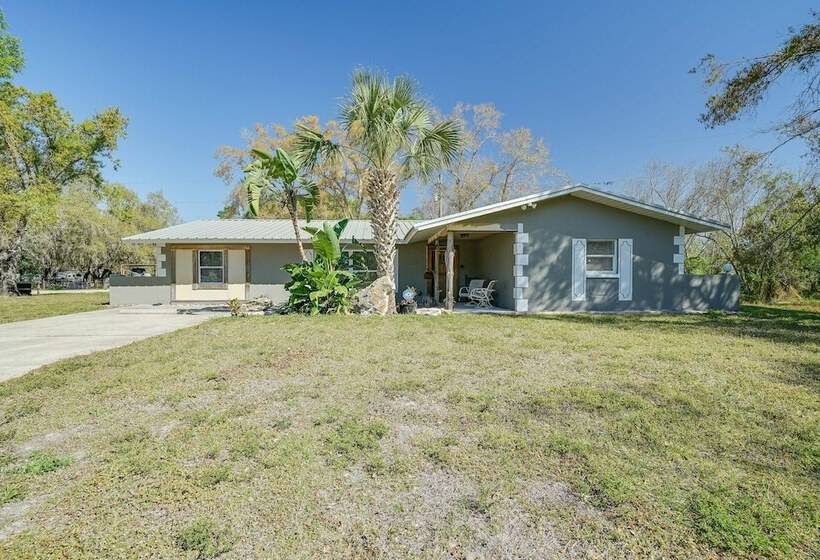 Spacious Arcadia Escape Near Public Boat Ramp