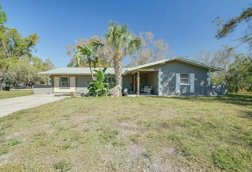 Spacious Arcadia Escape Near Public Boat Ramp