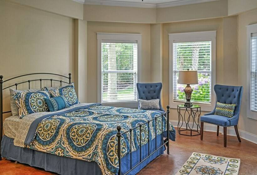 Spacious Lakefront Retreat W/ Fishing Dock & Deck!