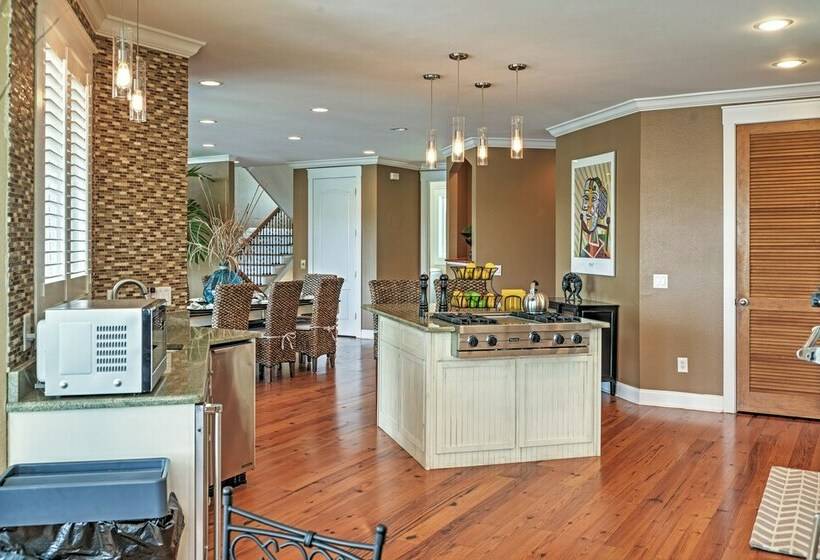 Spacious Lakefront Retreat W/ Fishing Dock & Deck!