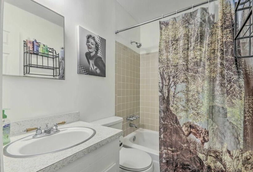 Sumter Ranch Style Home In Scenic Location!