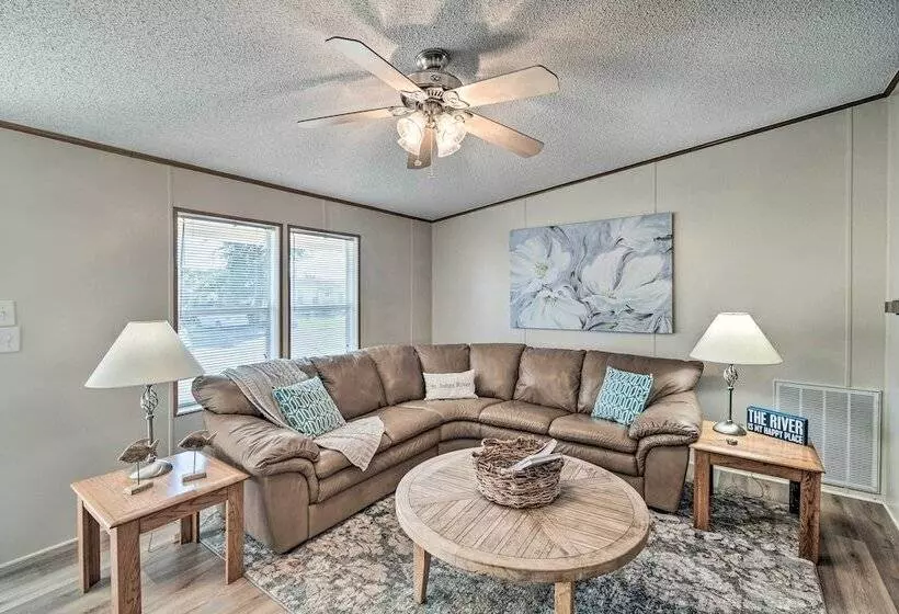 Sunny Waterfront Welaka Home W/ Private Dock!