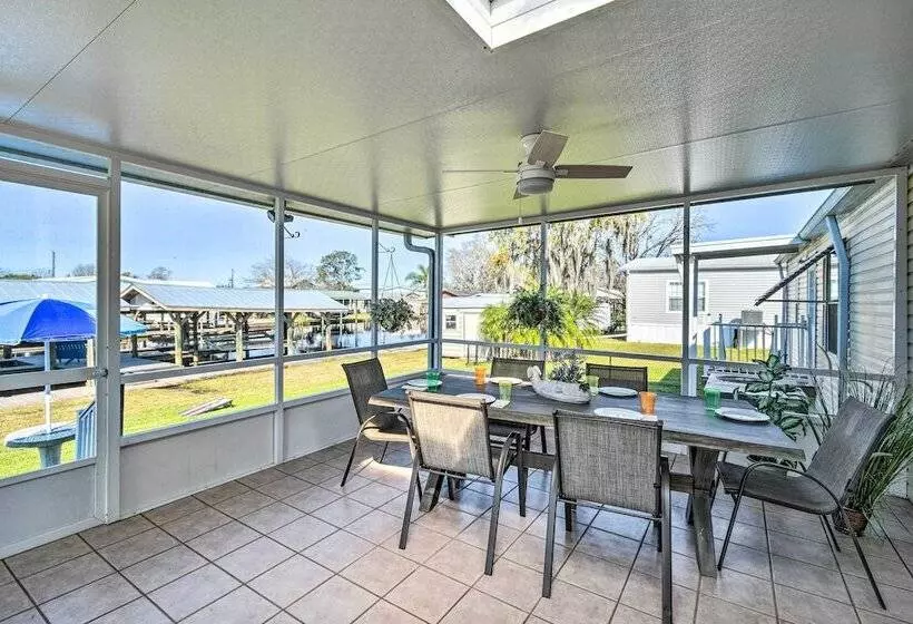 Sunny Waterfront Welaka Home W/ Private Dock!