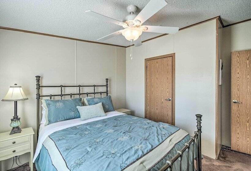 Sunny Waterfront Welaka Home W/ Private Dock!