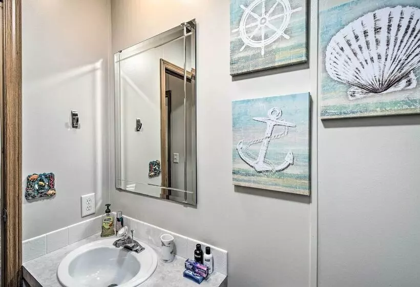 Sunny Waterfront Welaka Home W/ Private Dock!