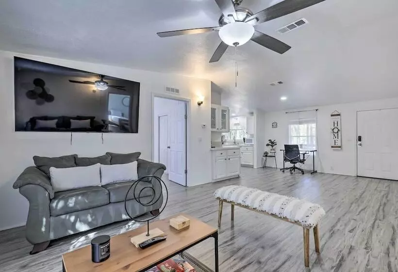 Valrico Retreat W/ Fire Pit ~ 18 Mi To Tampa!