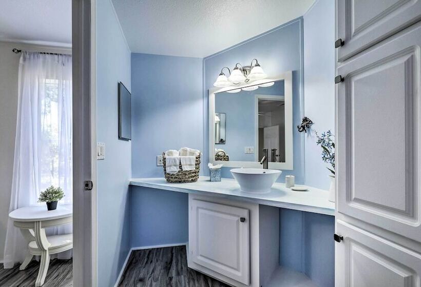 Valrico Retreat W/ Fire Pit ~ 18 Mi To Tampa!