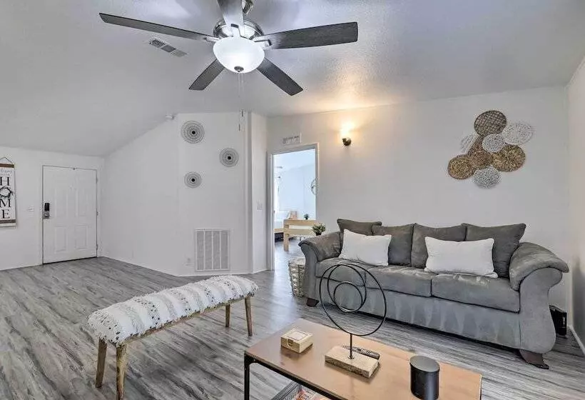 Valrico Retreat W/ Fire Pit ~ 18 Mi To Tampa!