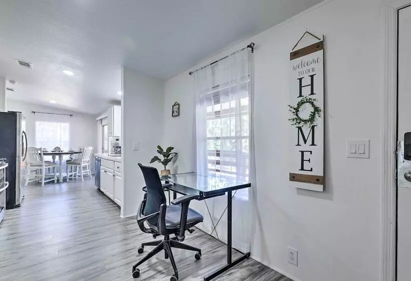 Valrico Retreat W/ Fire Pit ~ 18 Mi To Tampa!