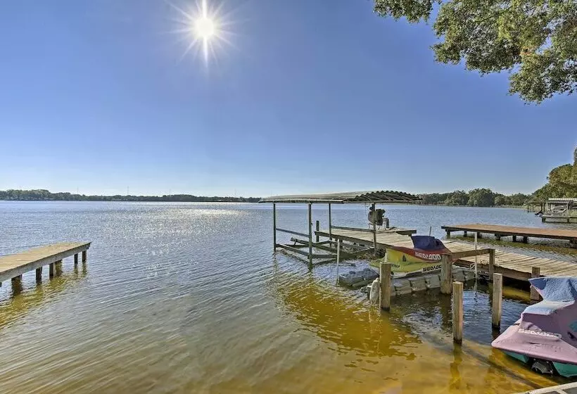 Waterfront Gem W/ Pool, Dock & Lanai In Tampa!