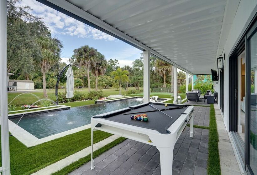 Waterfront Retreat W/ Pool Near Bonita Beach!