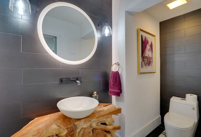 Waterfront Retreat W/ Pool Near Bonita Beach!