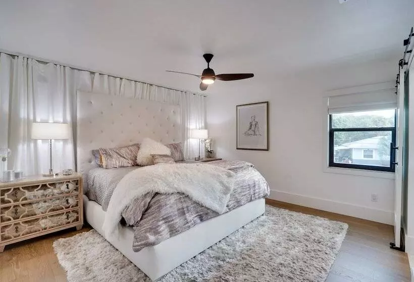 Waterfront Retreat W/ Pool Near Bonita Beach!