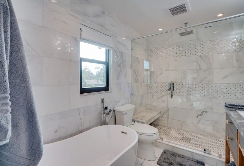 Waterfront Retreat W/ Pool Near Bonita Beach!