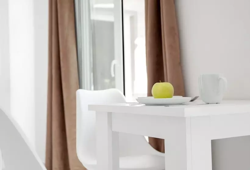 Alekos Luxury Suites Free 24h Transportation From   To Airport