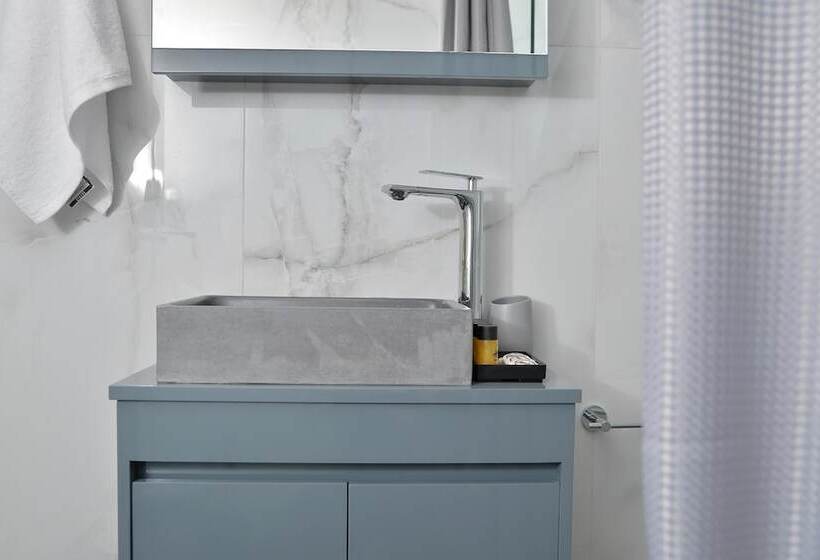 Alekos Luxury Suites Free 24h Transportation From   To Airport