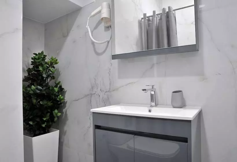 Alekos Luxury Suites Free 24h Transportation From   To Airport