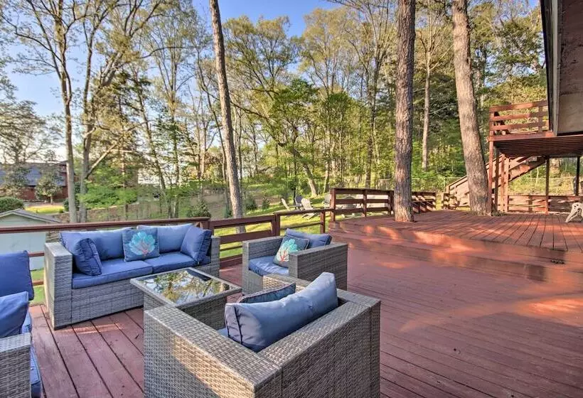 Beaver Lake Home ~ 8 Mi To Downtown Rogers!