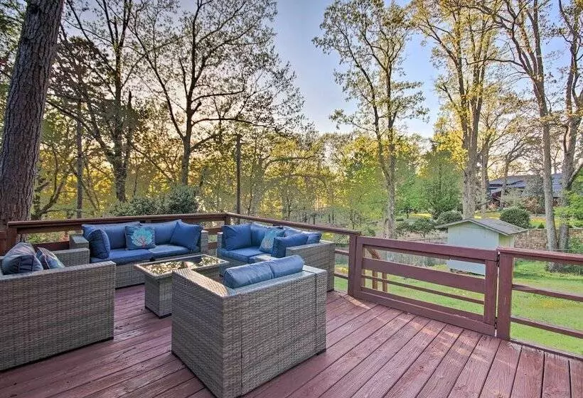 Beaver Lake Home ~ 8 Mi To Downtown Rogers!