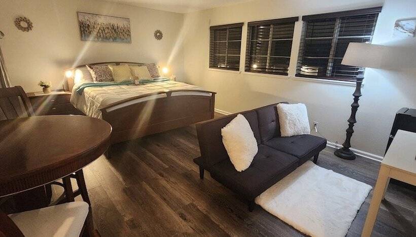 Bed and Breakfast Cse Property Group