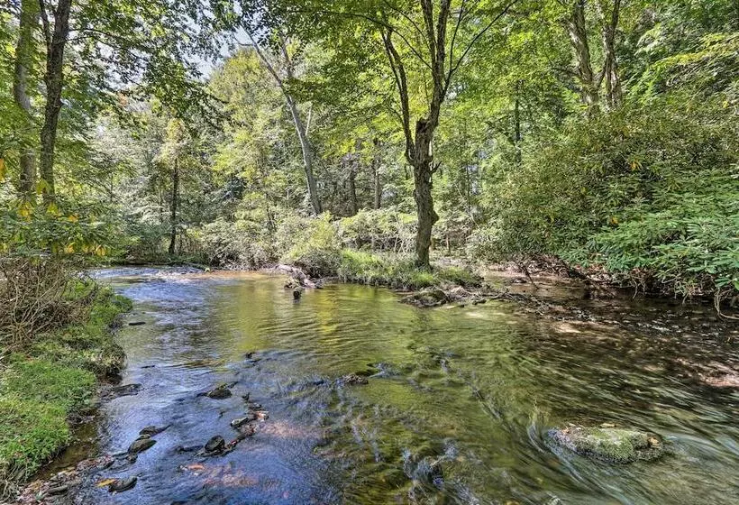 Blue Heron Brodheadsville Cottage: Hike & Ski!