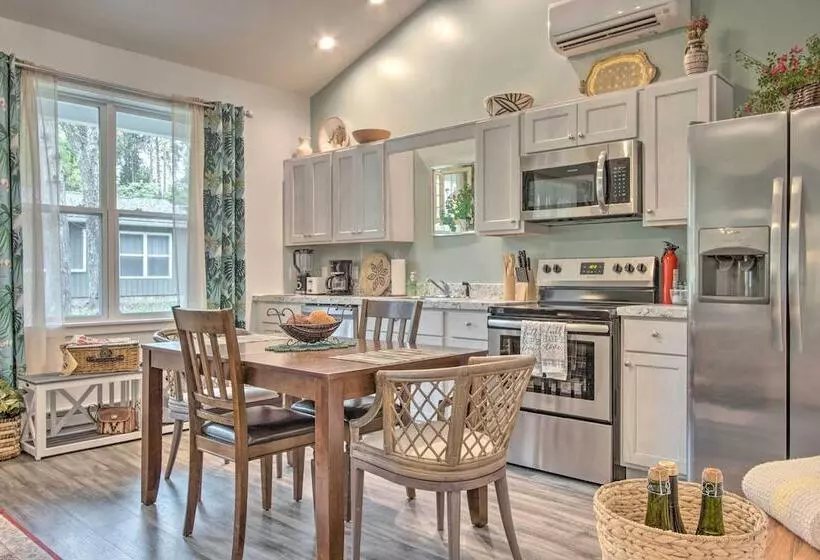 Blue Heron Brodheadsville Cottage: Hike & Ski!