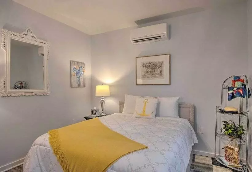 Blue Heron Brodheadsville Cottage: Hike & Ski!