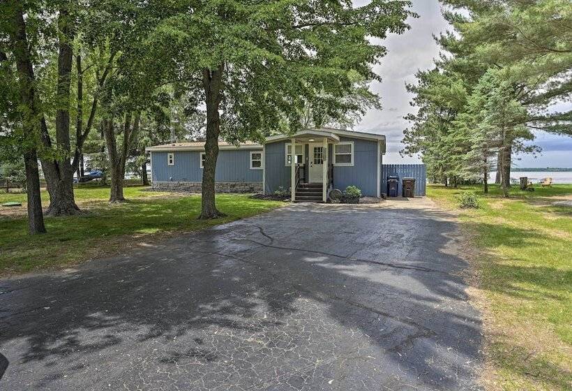 Breathtaking Castle Rock Lake Home: Waterfront Lot