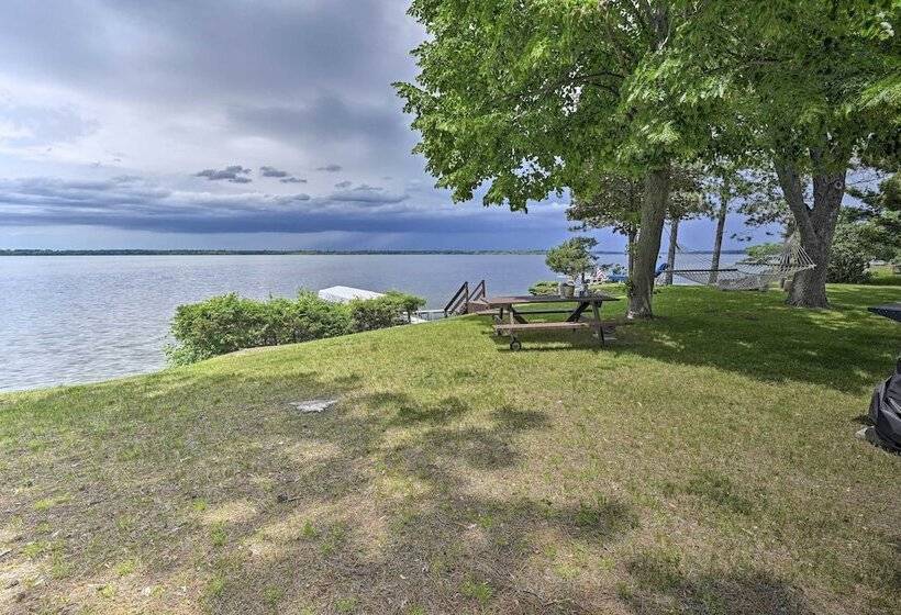 Breathtaking Castle Rock Lake Home: Waterfront Lot