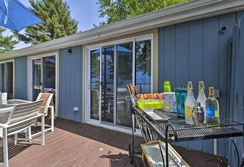 Breathtaking Castle Rock Lake Home: Waterfront Lot