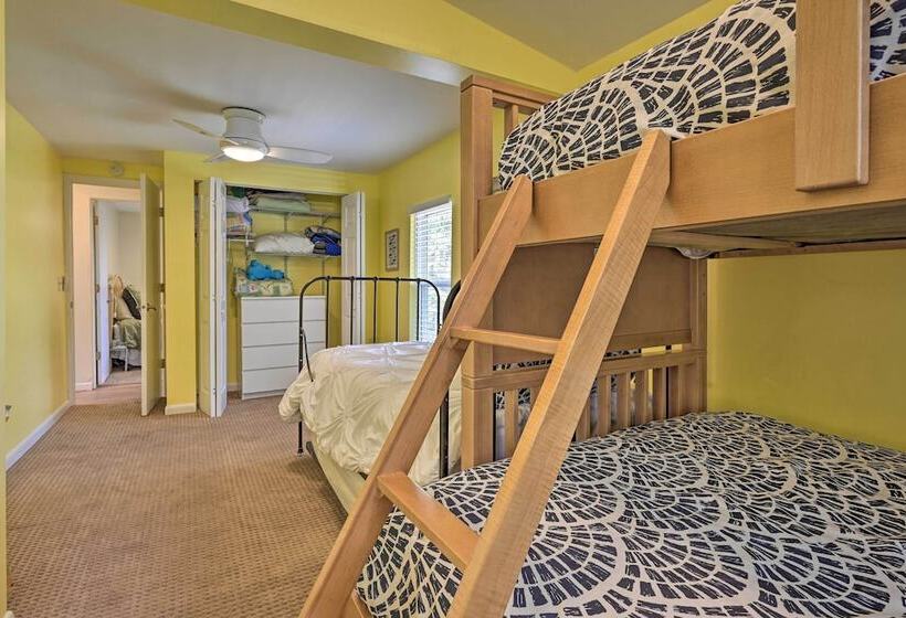 Breathtaking Castle Rock Lake Home: Waterfront Lot