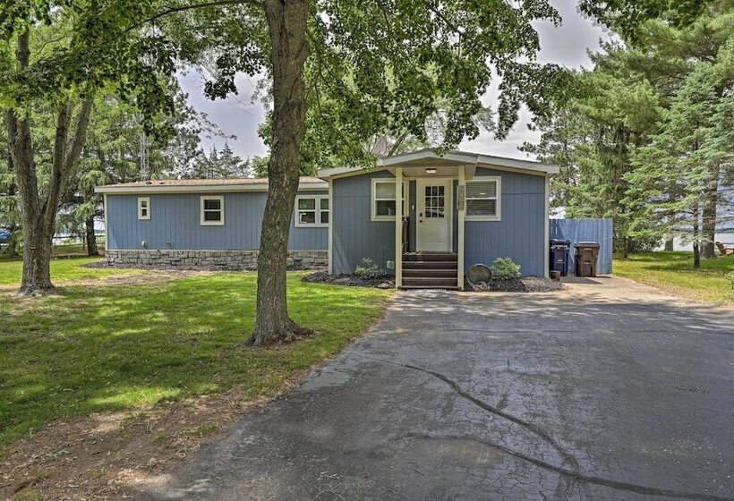 Breathtaking Castle Rock Lake Home: Waterfront Lot