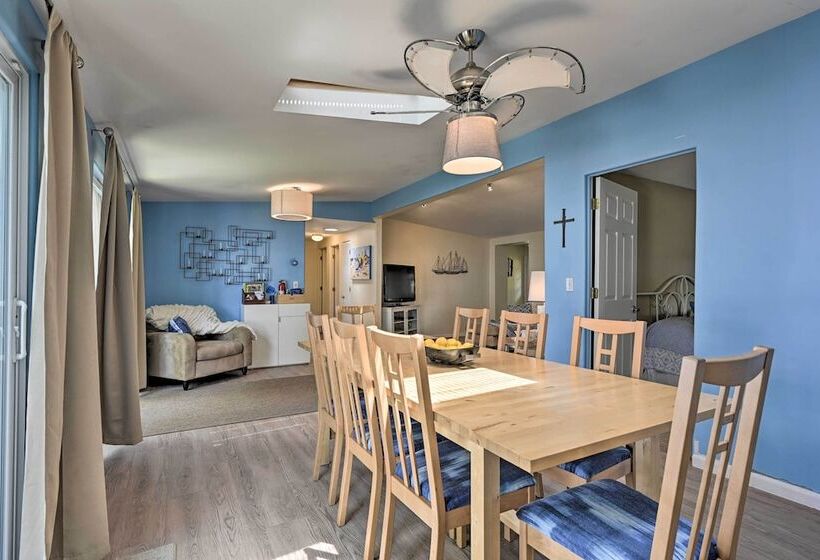 Breathtaking Castle Rock Lake Home: Waterfront Lot