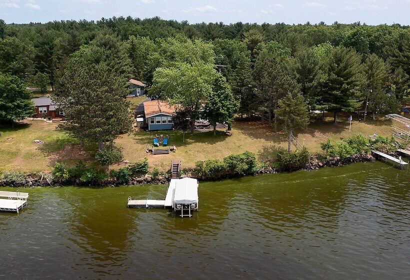 Breathtaking Castle Rock Lake Home: Waterfront Lot