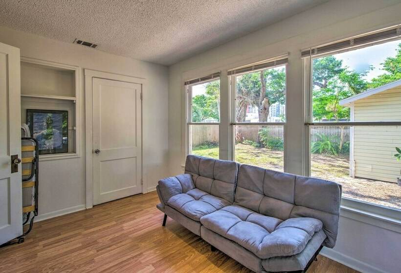 Bright & Airy Escape: 3 Mi To Melbourne Beach