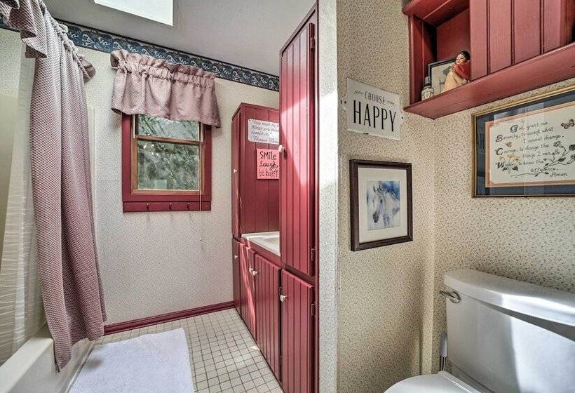 Bryson City Cabin W/ Hot Tub ~ 10 Mi To Dtwn!