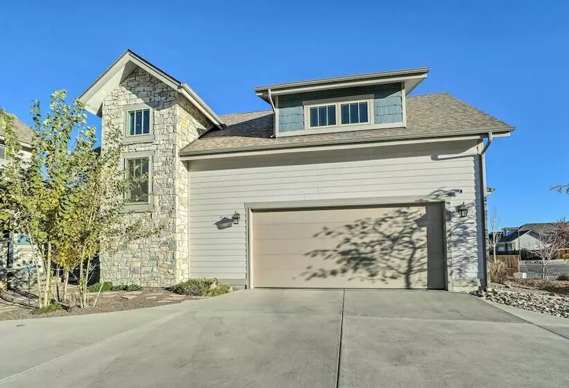 2 Mi To Town: Castle Rock Retreat W/ Fireplace!